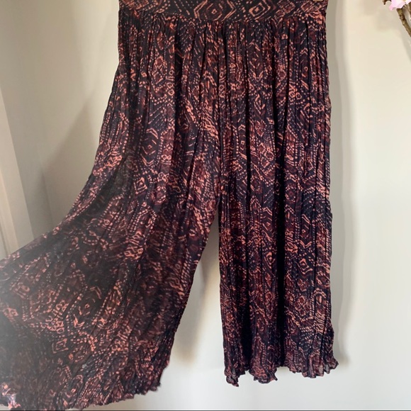 NEW UO / ECOTE / CROPPED CULOTTES PATTERNED - Picture 2 of 4